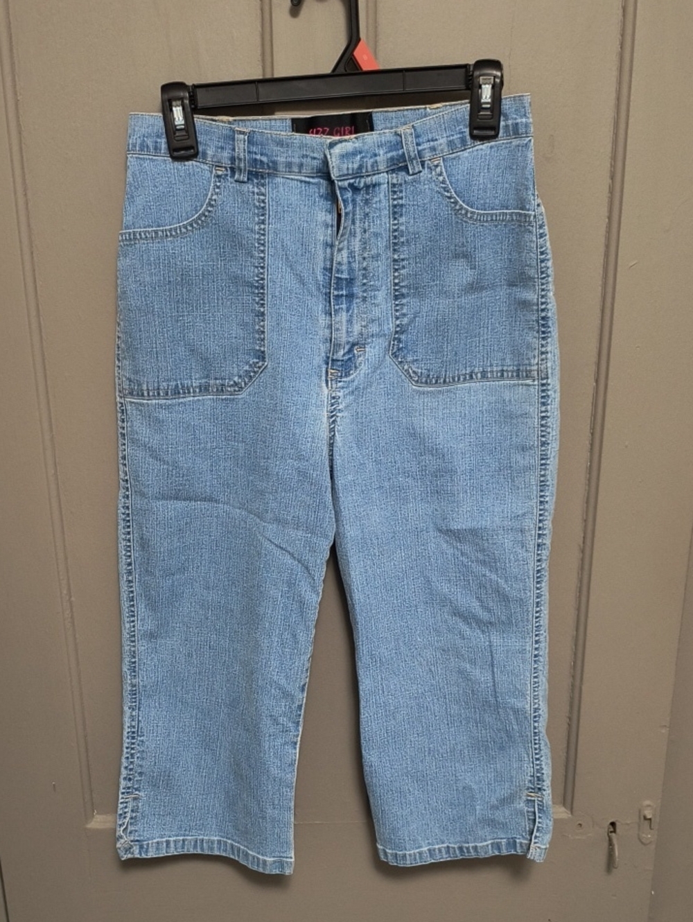 Women's Light Blue Denim Capris - Classic Straight Fit